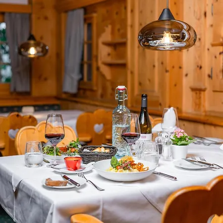 Sunstar クロスタース